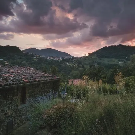 Borgo Del Sole Poggio (Lucca)